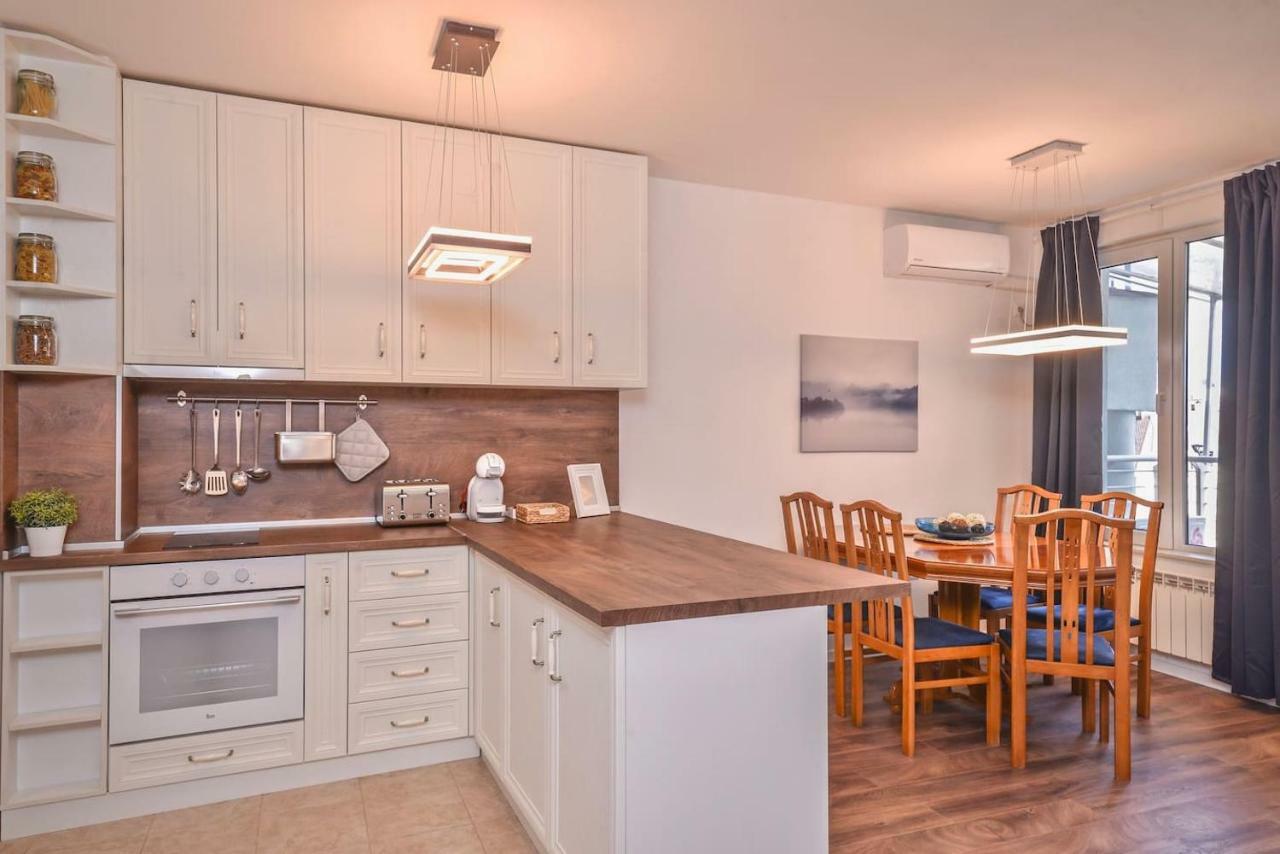 South Park, Vitosha View, 2-Bdr, 2-Bthr Apartment By Flat Mаnager Sofia Extérieur photo