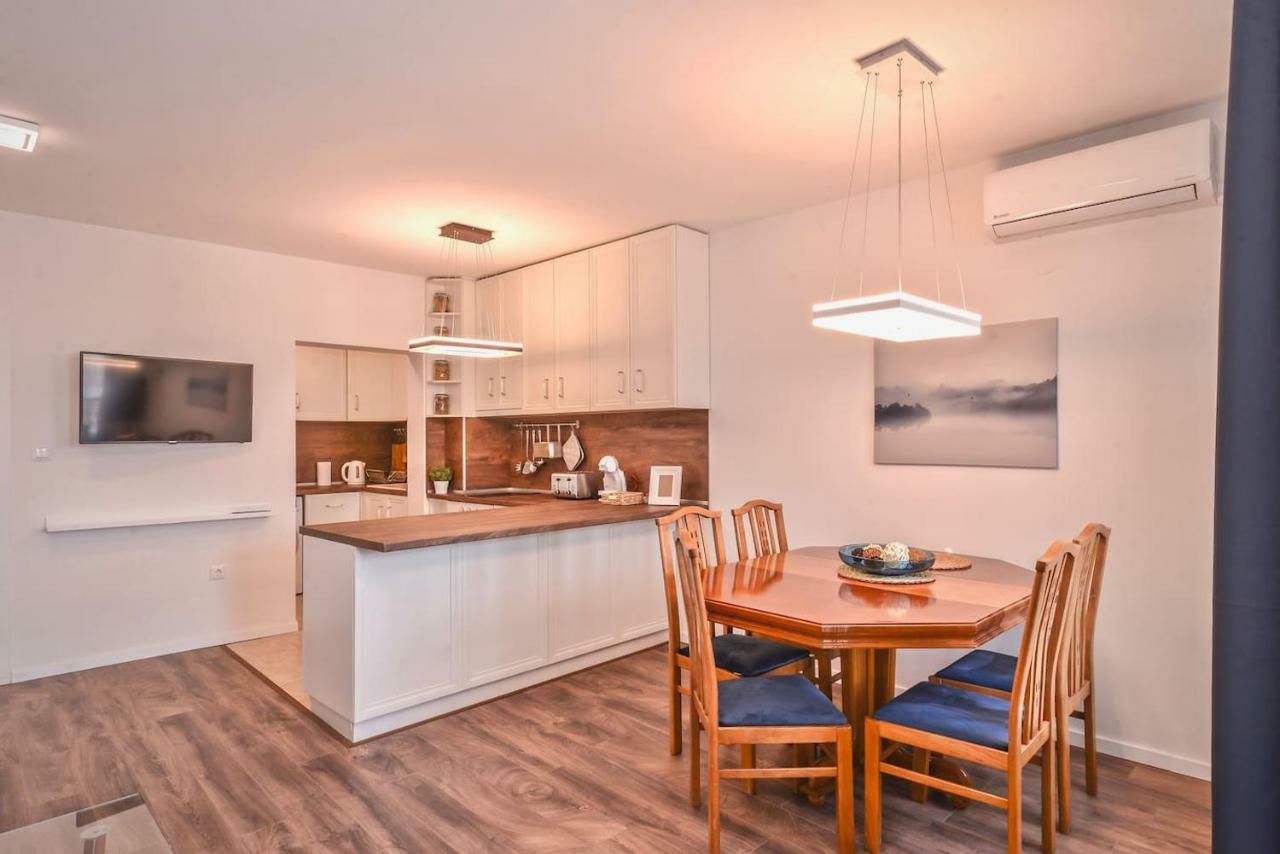 South Park, Vitosha View, 2-Bdr, 2-Bthr Apartment By Flat Mаnager Sofia Extérieur photo